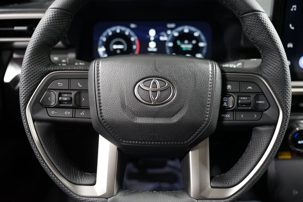 2025 Toyota Tacoma TRD Off-Road 13