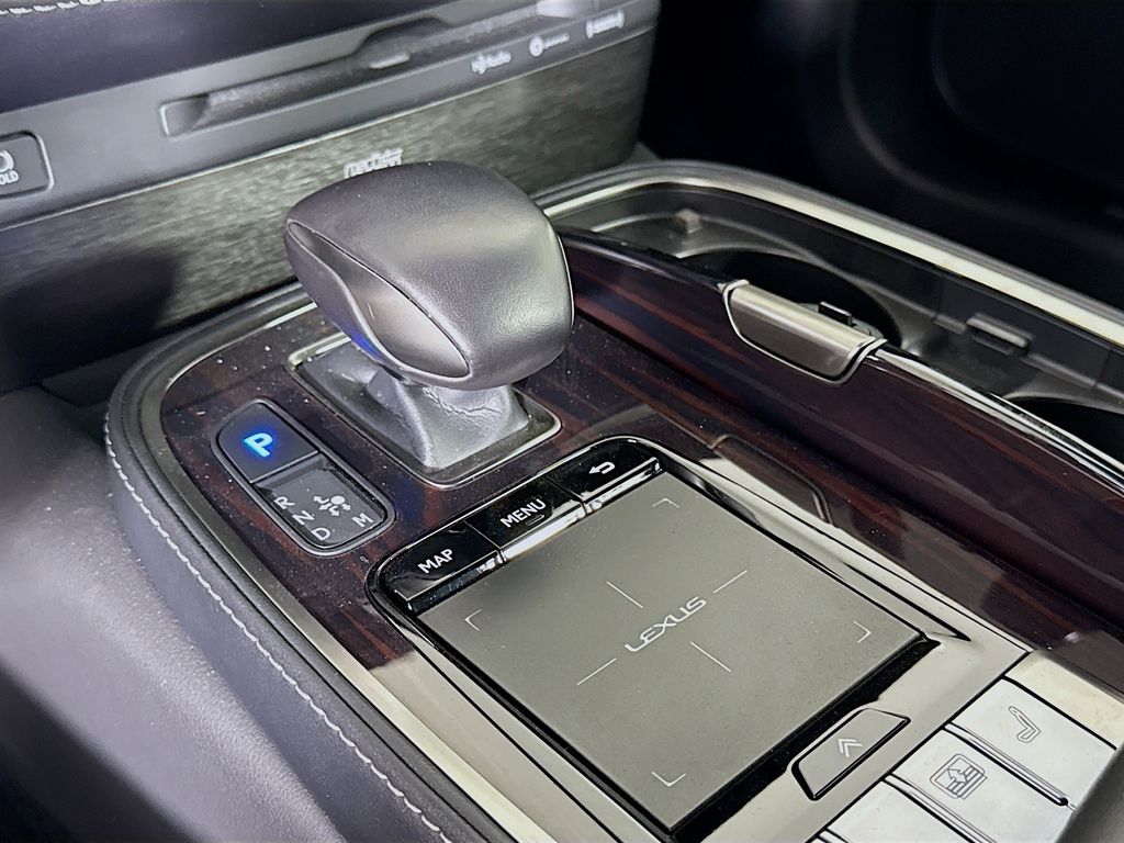 Thumbnail: 2018 Lexus LS - 17