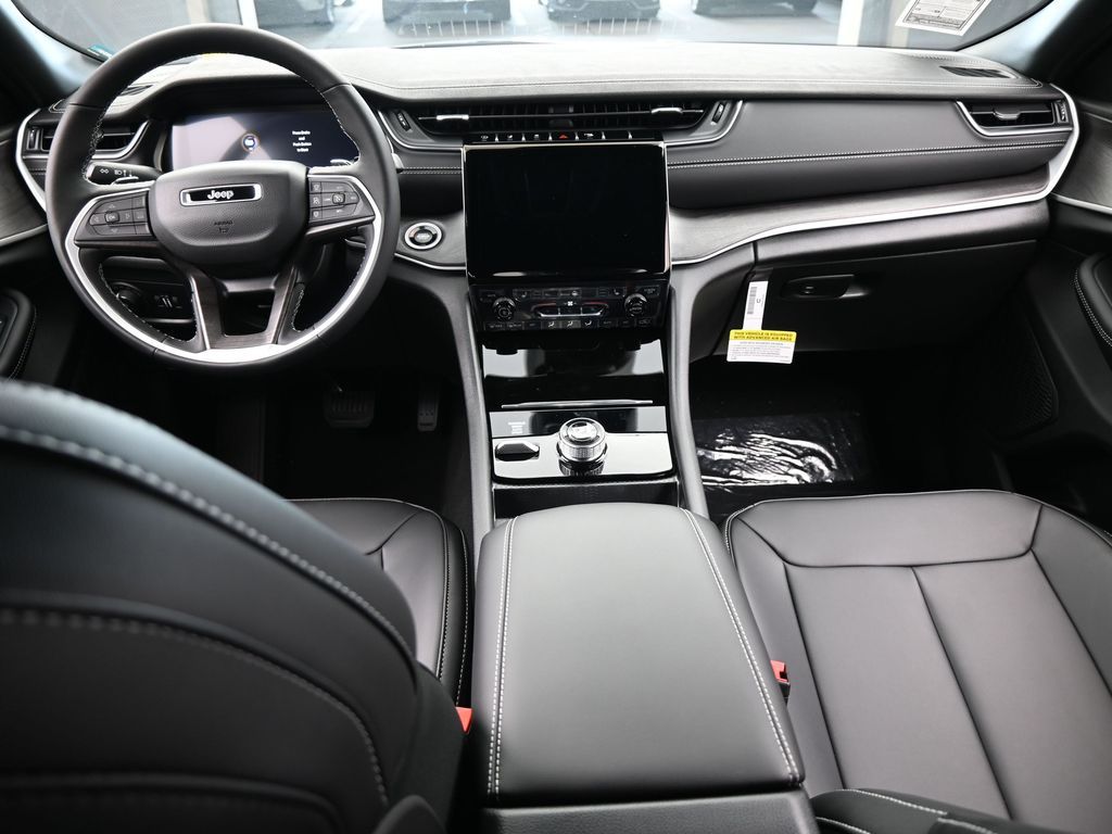 New 2025 Silver Zynith Jeep Limited image 30