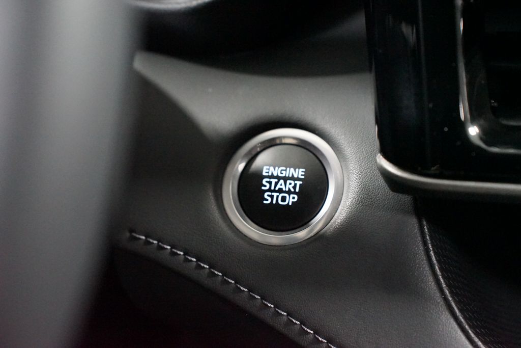 Thumbnail: 2024 Toyota Highlander - 21