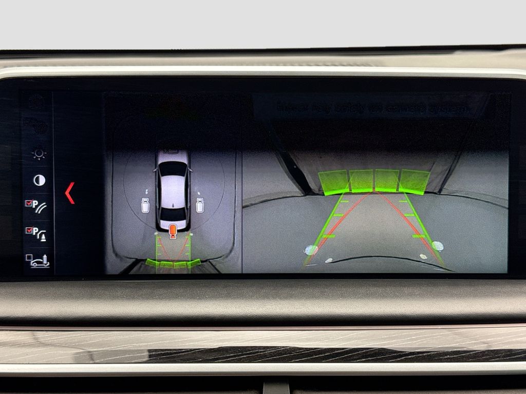 Thumbnail: 2018 BMW 7 Series - 15