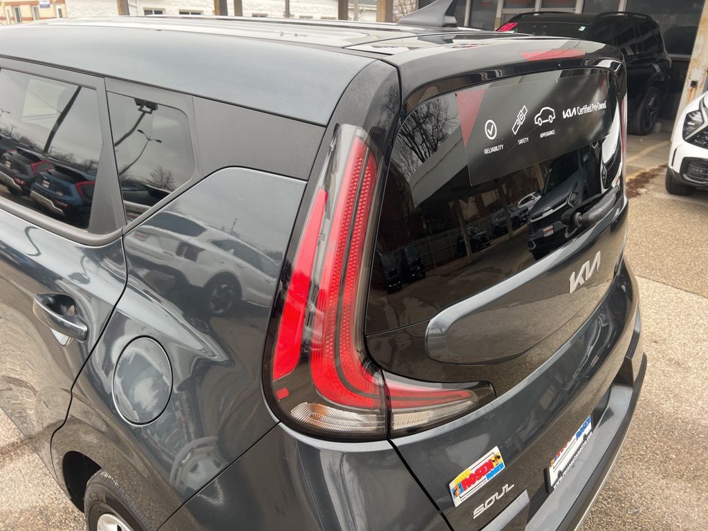 2023 Kia Soul LX photo