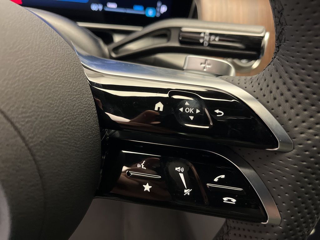 Thumbnail: 2026 Mercedes-Benz GLC - 16