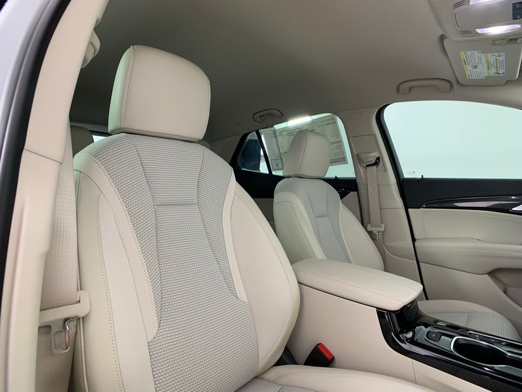 2023 Buick Envision Preferred 35