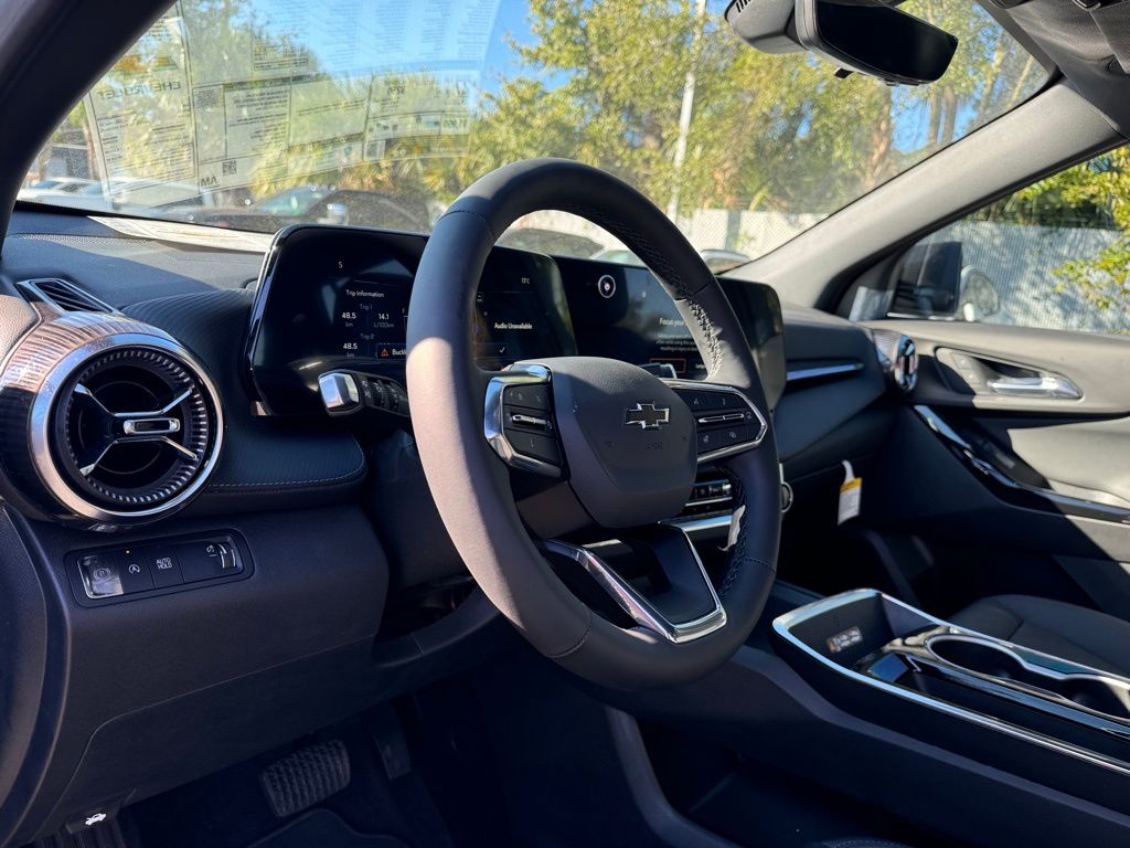 2025 Chevrolet Equinox LT 26