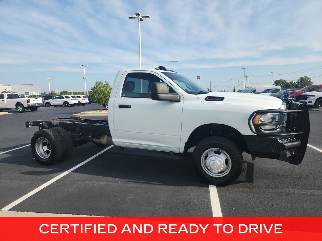  2023 RAM 3500 Chassis Tradesman Regular Cab DRW 4WD   