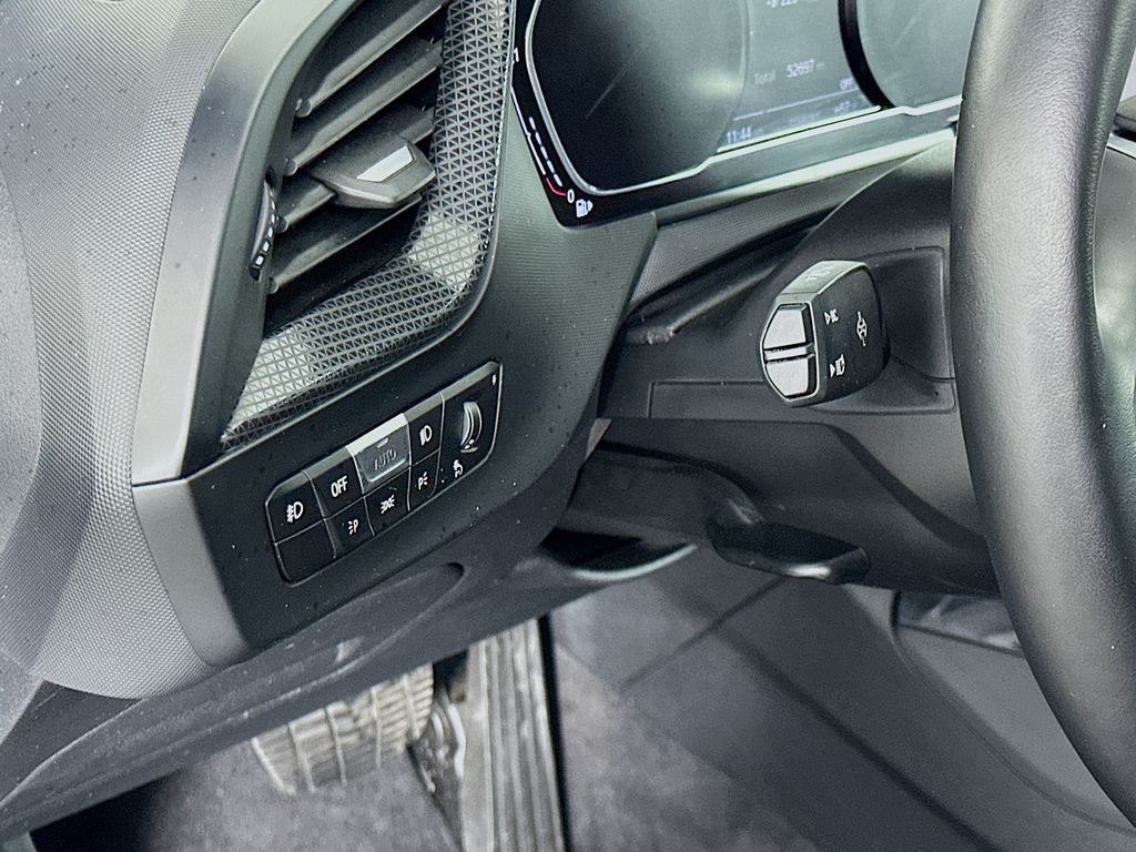 Thumbnail: 2021 BMW 2 Series - 10