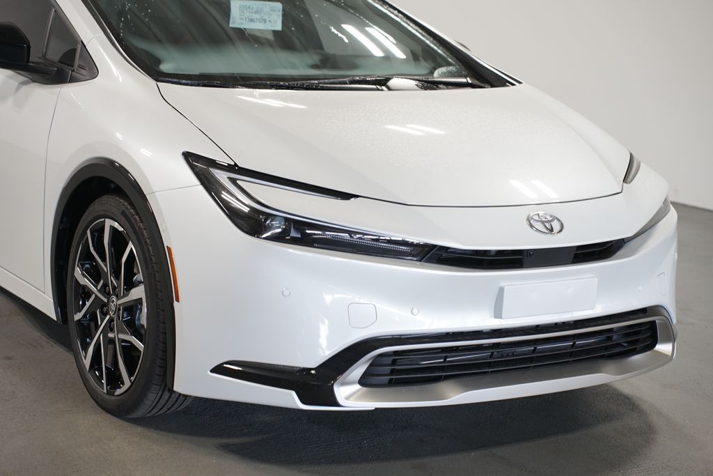 Thumbnail: 2026 Toyota Prius - 4