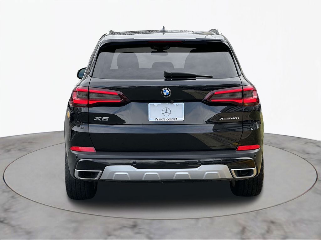 2022 BMW X5 xDrive40i 5