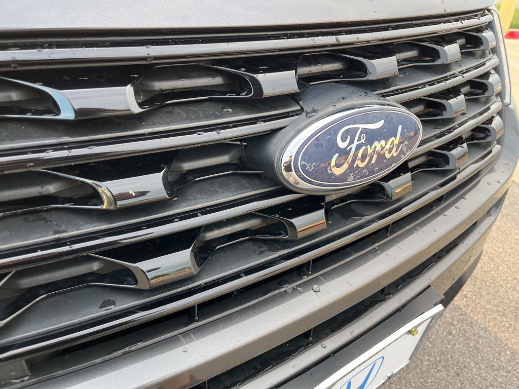 2017 Ford Explorer Sport 10