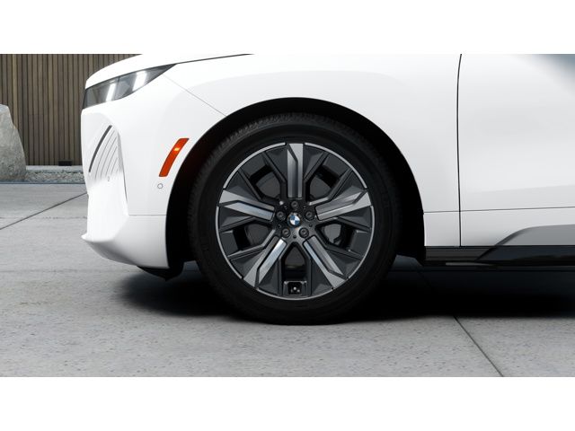 Thumbnail: 2026 BMW iX - 7