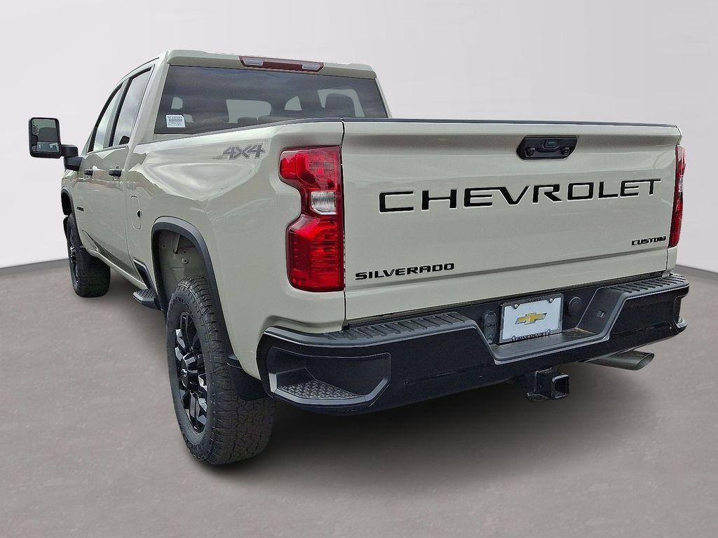 Thumbnail: 2026 Chevrolet Silverado 2500 - 3