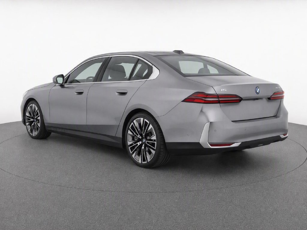 Thumbnail: 2026 BMW i5 - 3