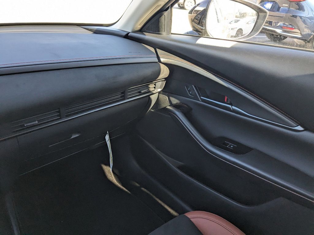 2025 Mazda CX-30 2.5 Carbon Turbo