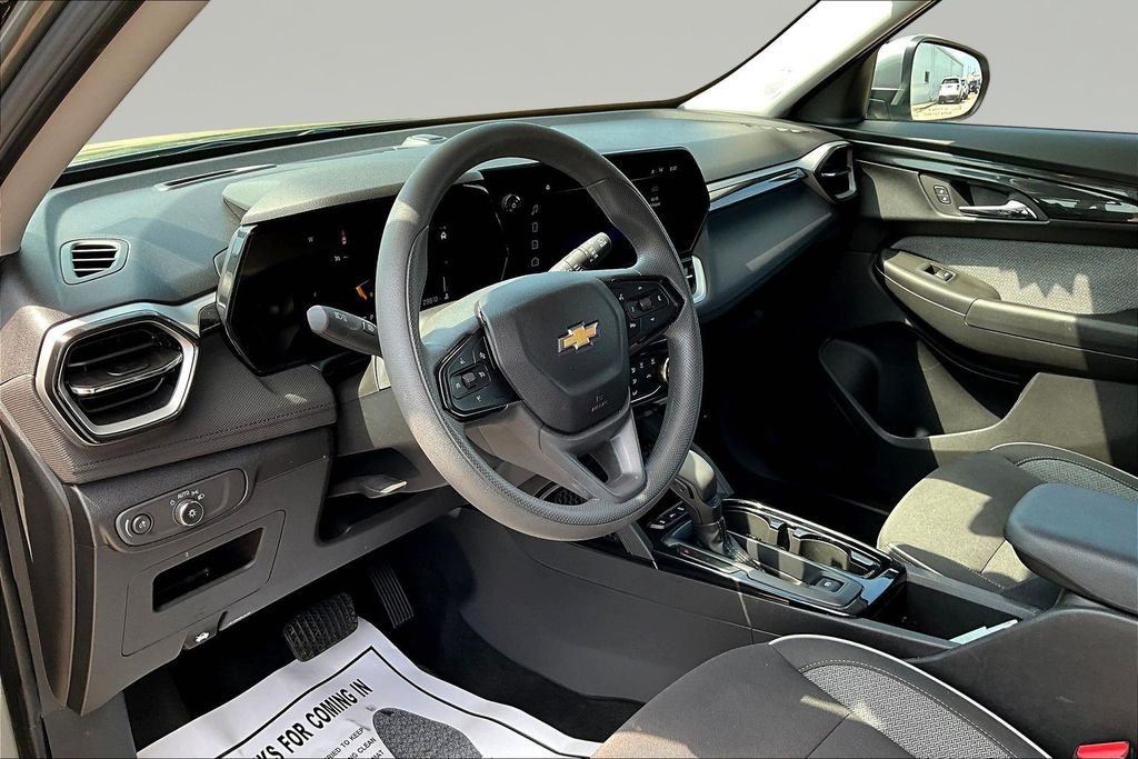 Used 2025 Chevrolet TrailBlazer SUV