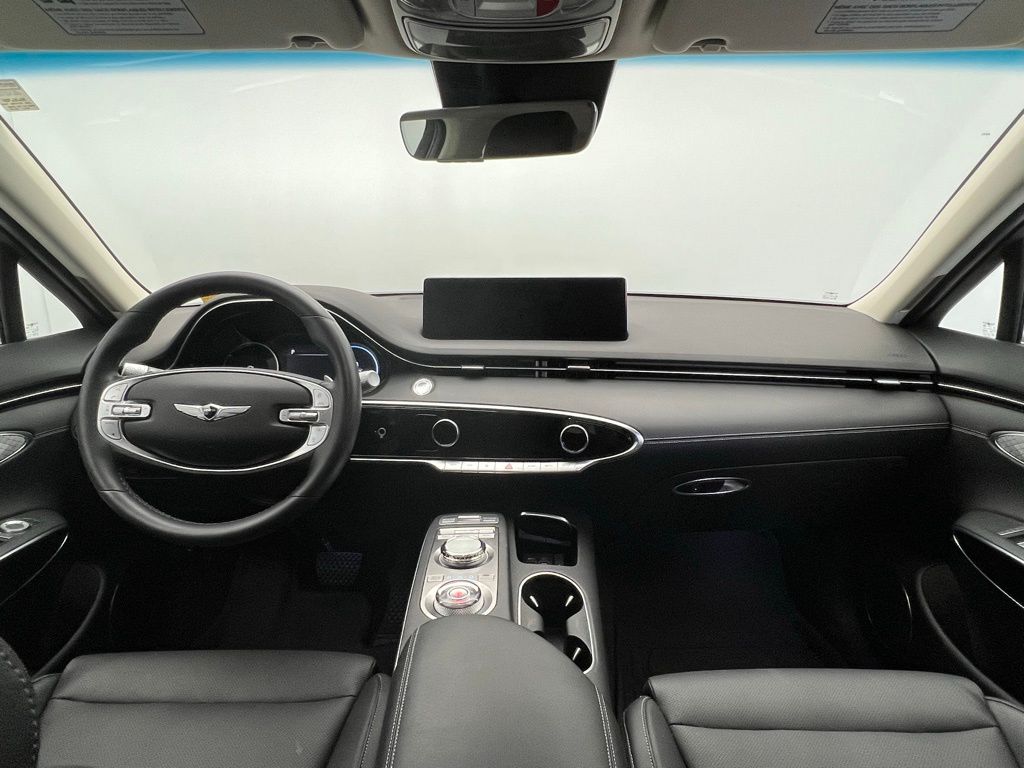 Thumbnail: 2025 Genesis GV70 - 10