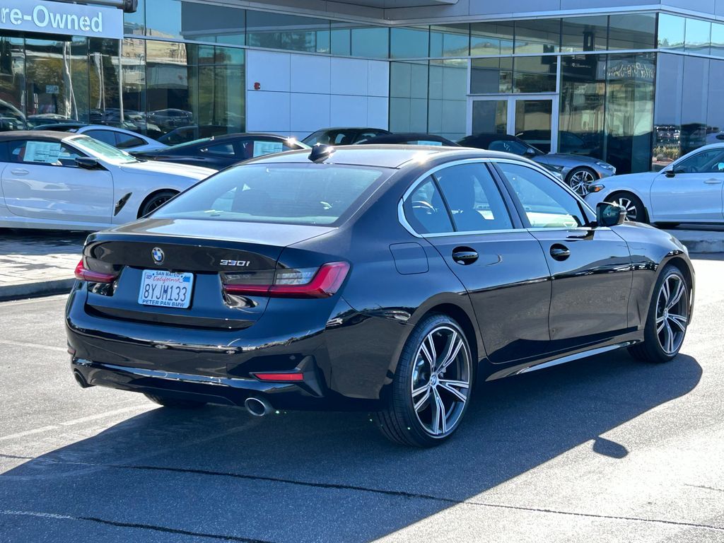 2021 BMW 3 Series 330i 5