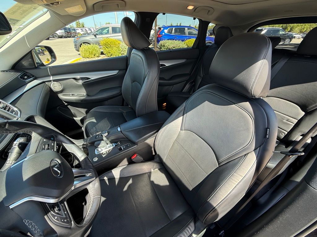 Thumbnail: 2020 INFINITI QX50 - 12