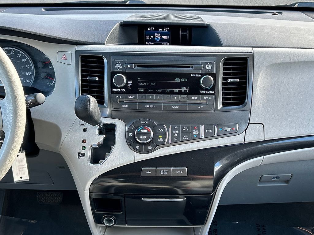 2014 Toyota Sienna