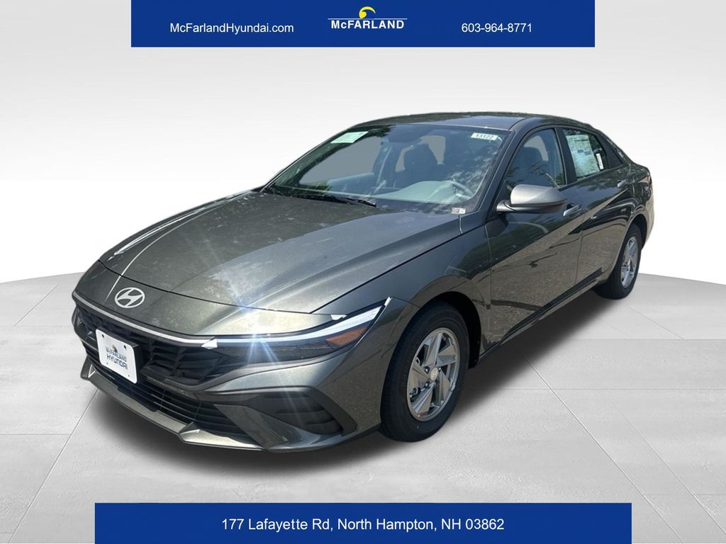 Amazon Gray 2026 Hyundai Elantra Sedan Front-Wheel Drive Continuously Variable Transmission