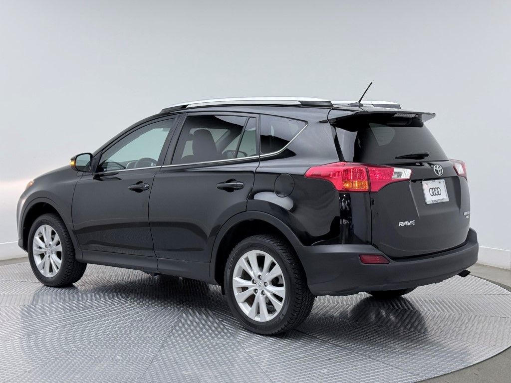 Thumbnail: 2015 Toyota RAV4 - 9