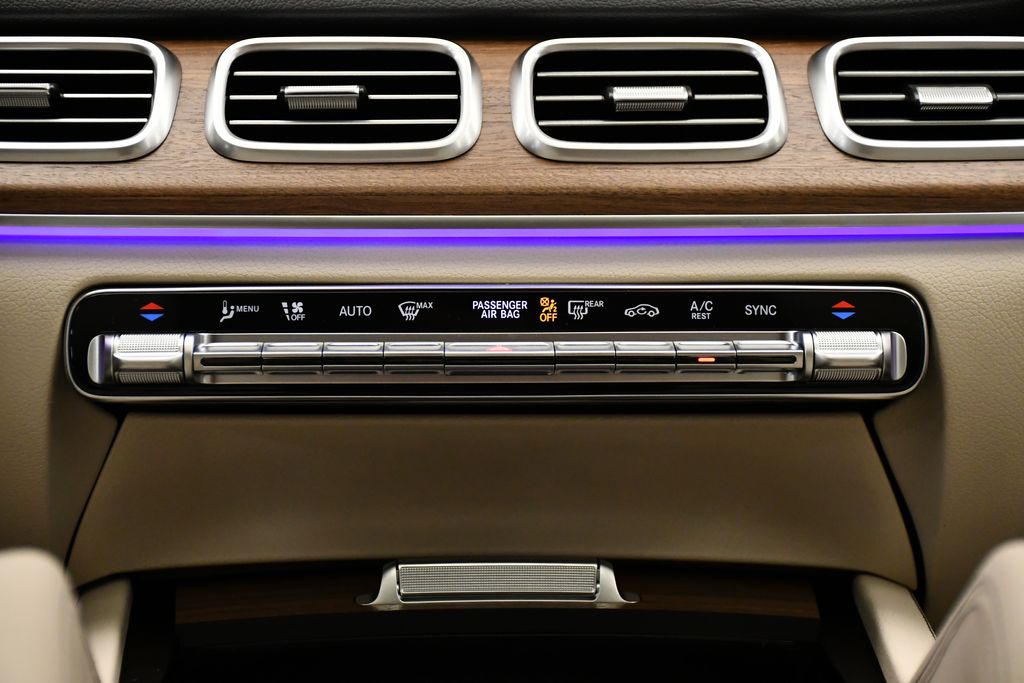 Thumbnail: 2026 Mercedes-Benz GLE - 29