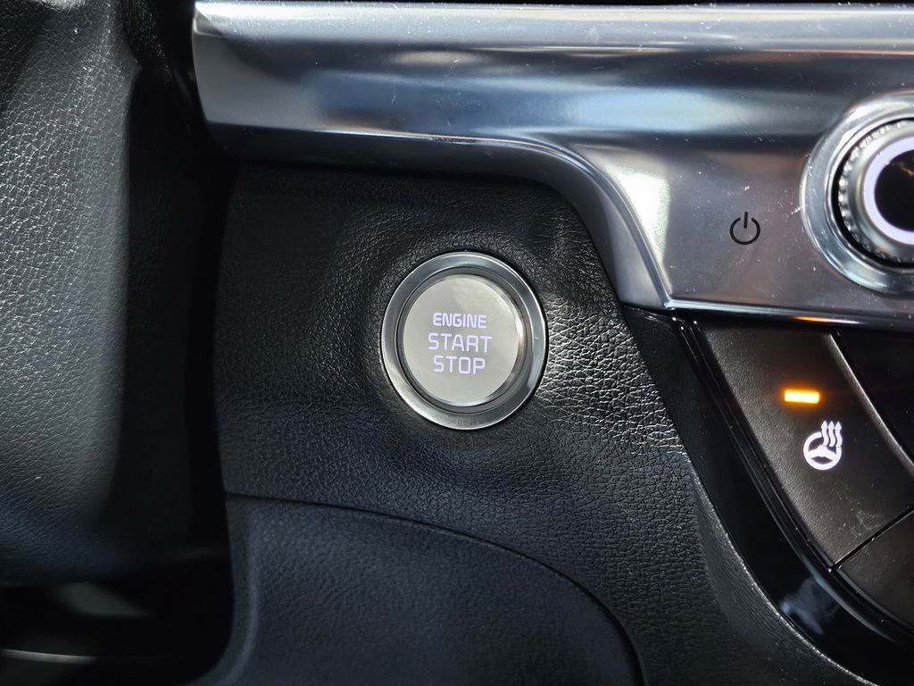 Used 2022 Gray Kia SX image 31