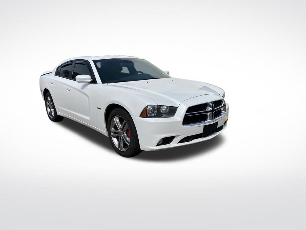 Used 2013 Off-white Dodge R/T image 3