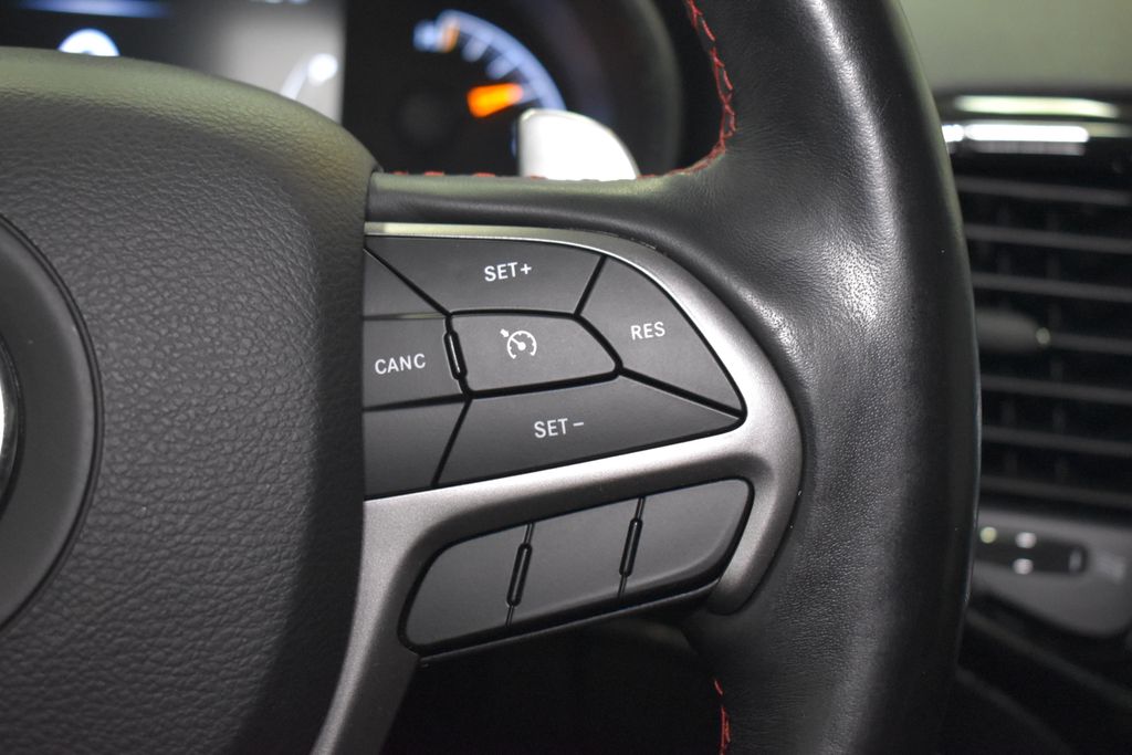 2020 Jeep Grand Cherokee Trailhawk 22