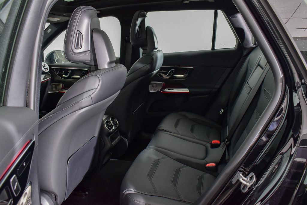 Thumbnail: 2025 Mercedes-Benz GLC - 19