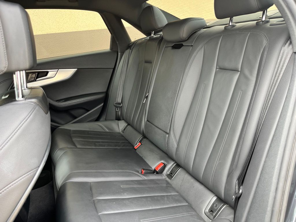 Thumbnail: 2019 Audi A4 - 14