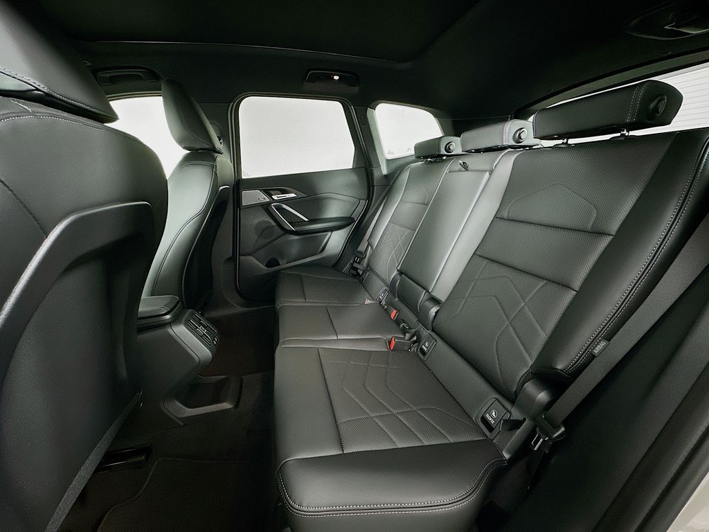 Thumbnail: 2026 BMW X1 - 17