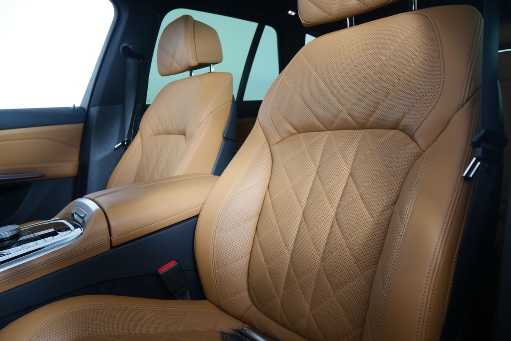 2025 BMW X5 xDrive40i 10