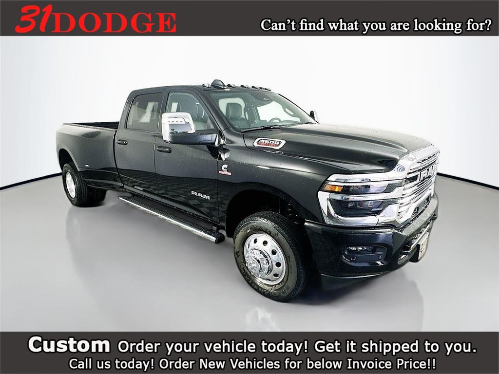 2025 RAM 3500 Laramie Crew Cab LB DRW 4WD