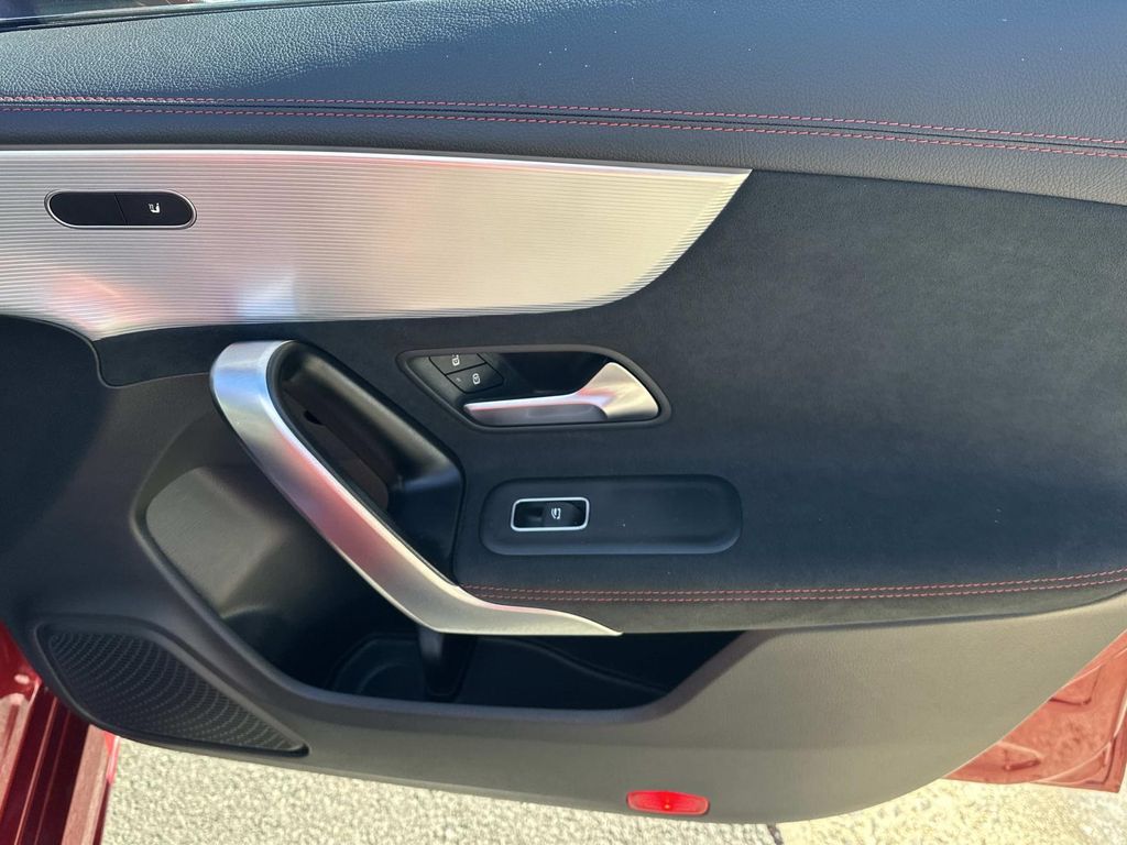 Thumbnail: 2022 Mercedes-Benz CLA - 19