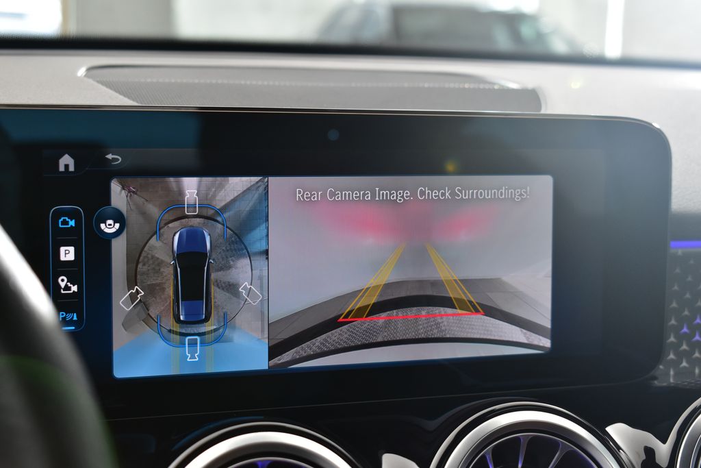 Thumbnail: 2025 Mercedes-Benz GLB - 22