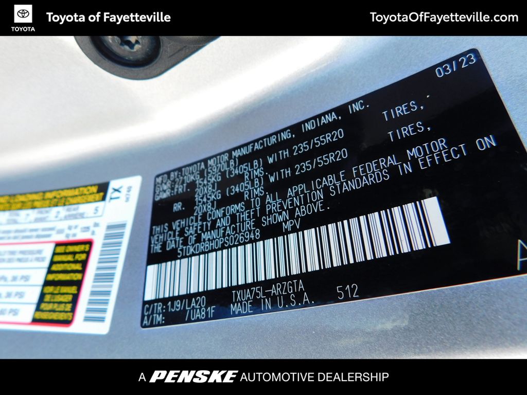 Thumbnail: 2023 Toyota Highlander - 9