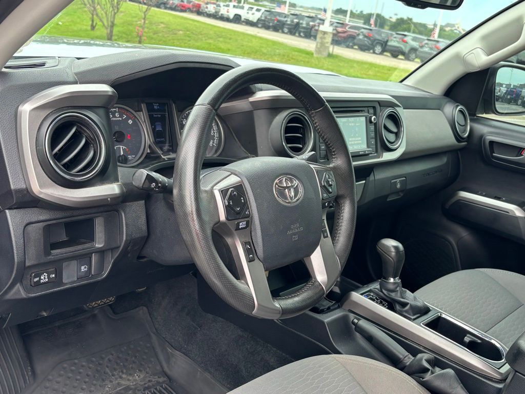 2019 Toyota Tacoma SR5 photo