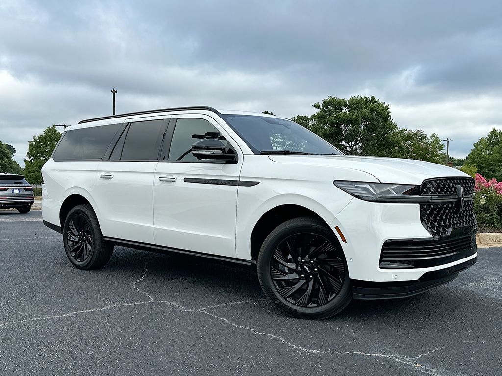 2025 Lincoln Navigator Reserve L 4WD's photo