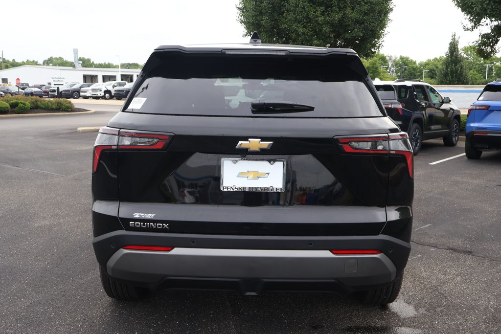 Thumbnail: 2026 Chevrolet Equinox - 10