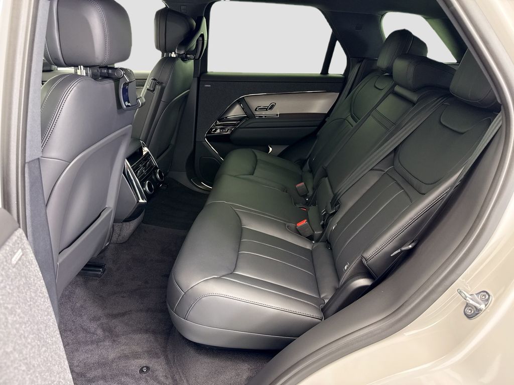 Thumbnail: 2026 Land Rover Range Rover Sport - 20