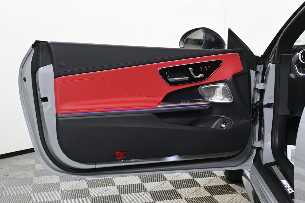 Thumbnail: 2026 Mercedes-Benz CLE - 32