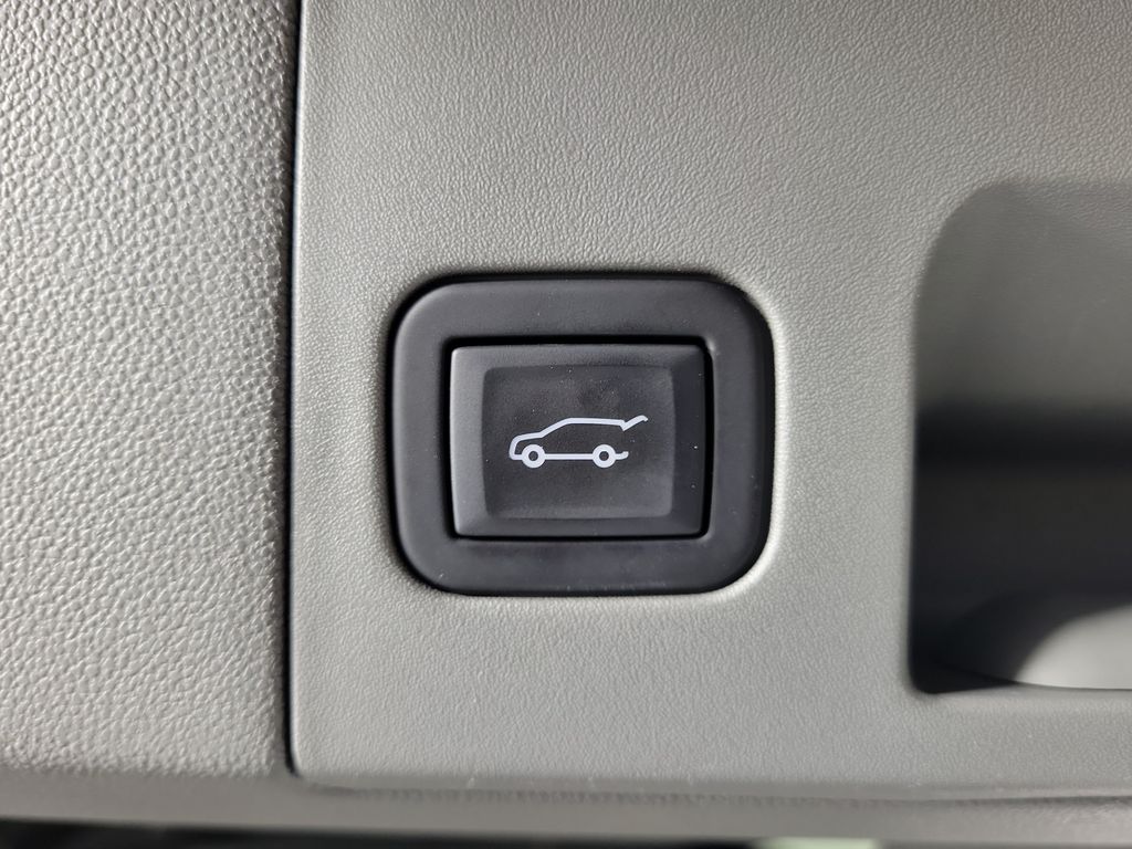 2024 Cadillac XT5 Premium Luxury - 8