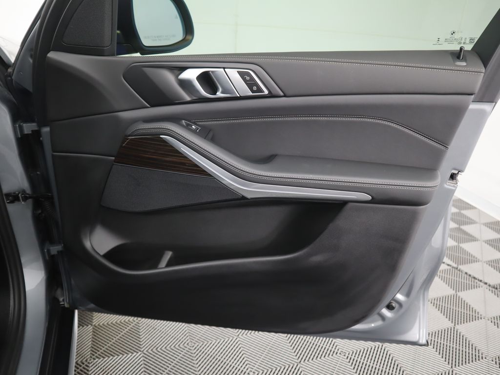 Thumbnail: 2025 BMW X5 - 26