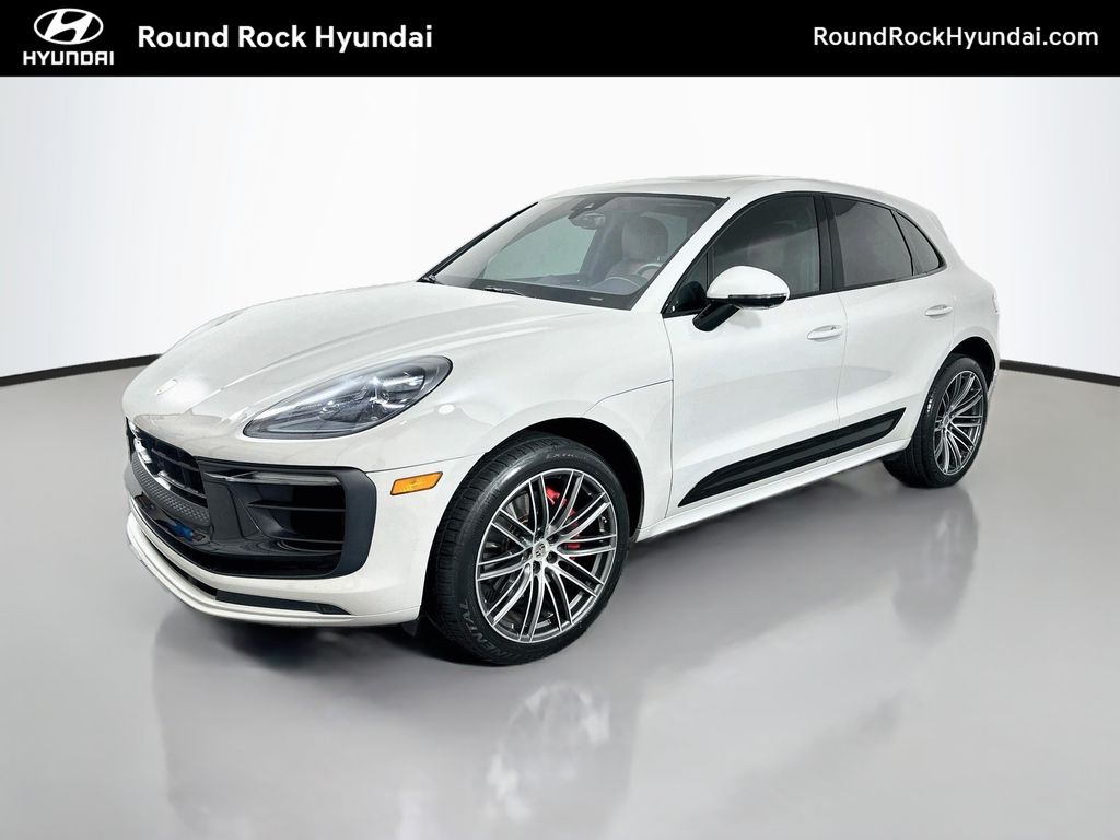 Thumbnail: 2023 Porsche Macan - 1