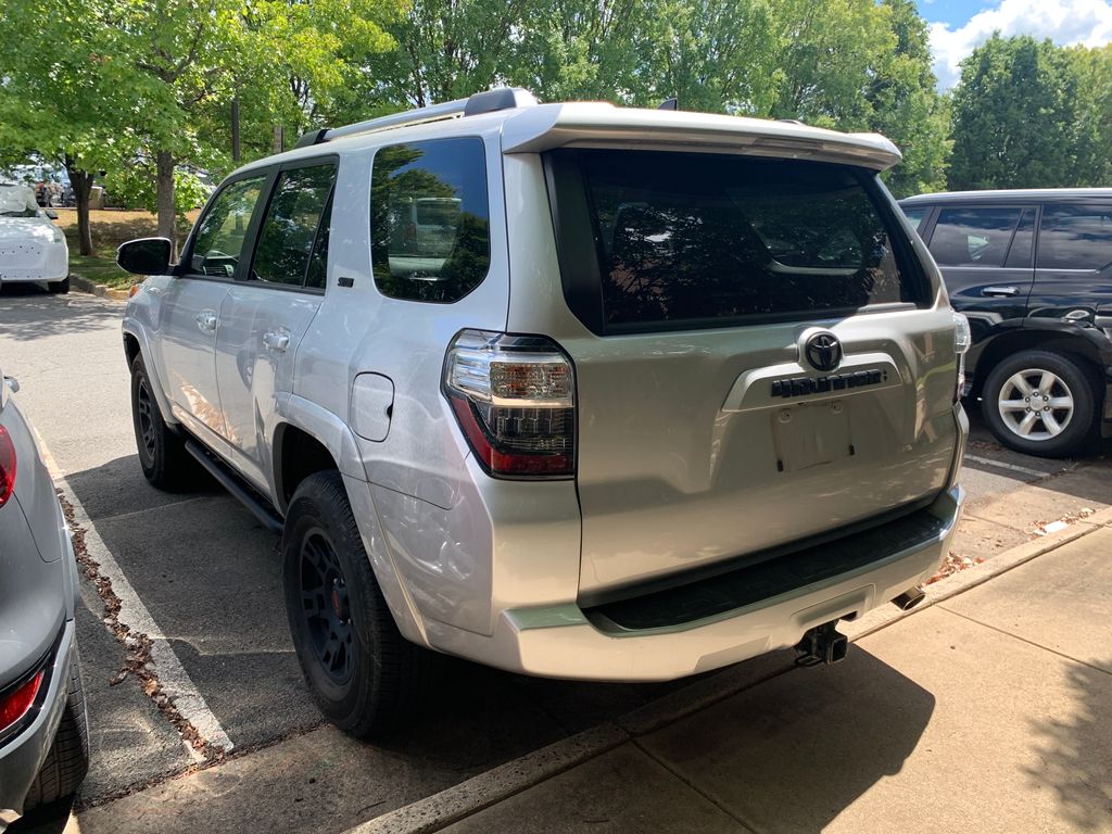 Thumbnail: 2021 Toyota 4Runner - 8