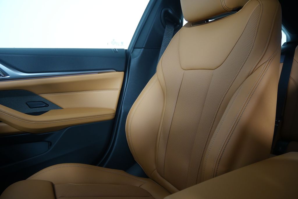 Thumbnail: 2026 BMW 4 Series - 24