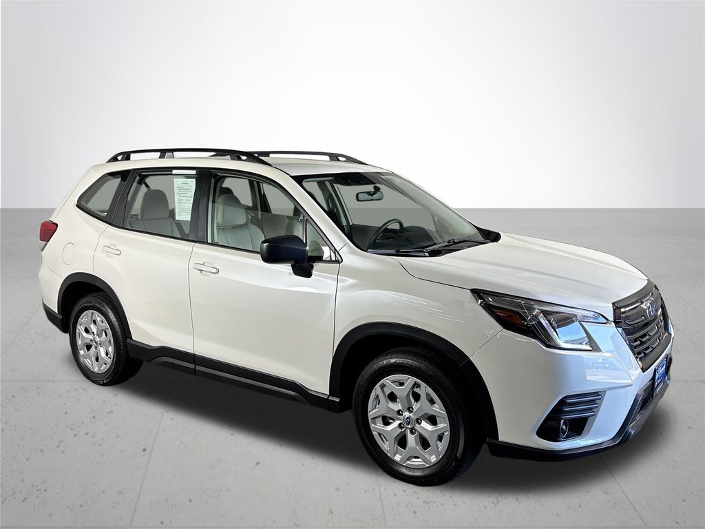 2023 Subaru Forester Base