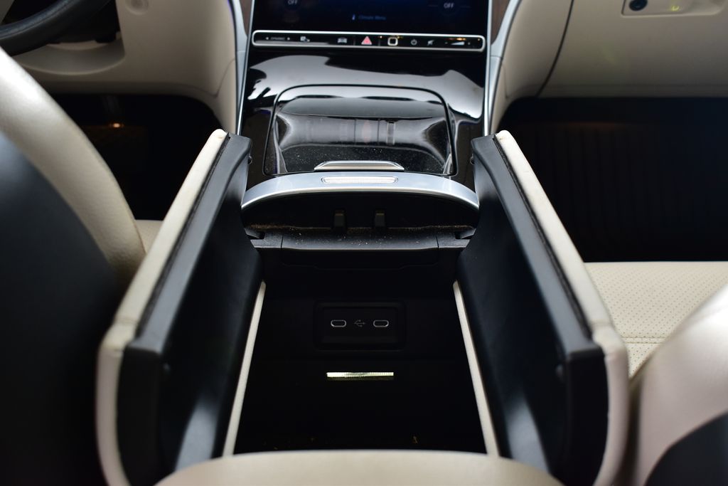 Thumbnail: 2023 Mercedes-Benz C-Class - 22
