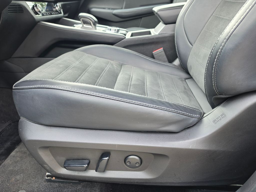 Used 2024 Mitsubishi Outlander SUV